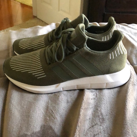 adidas swift run green